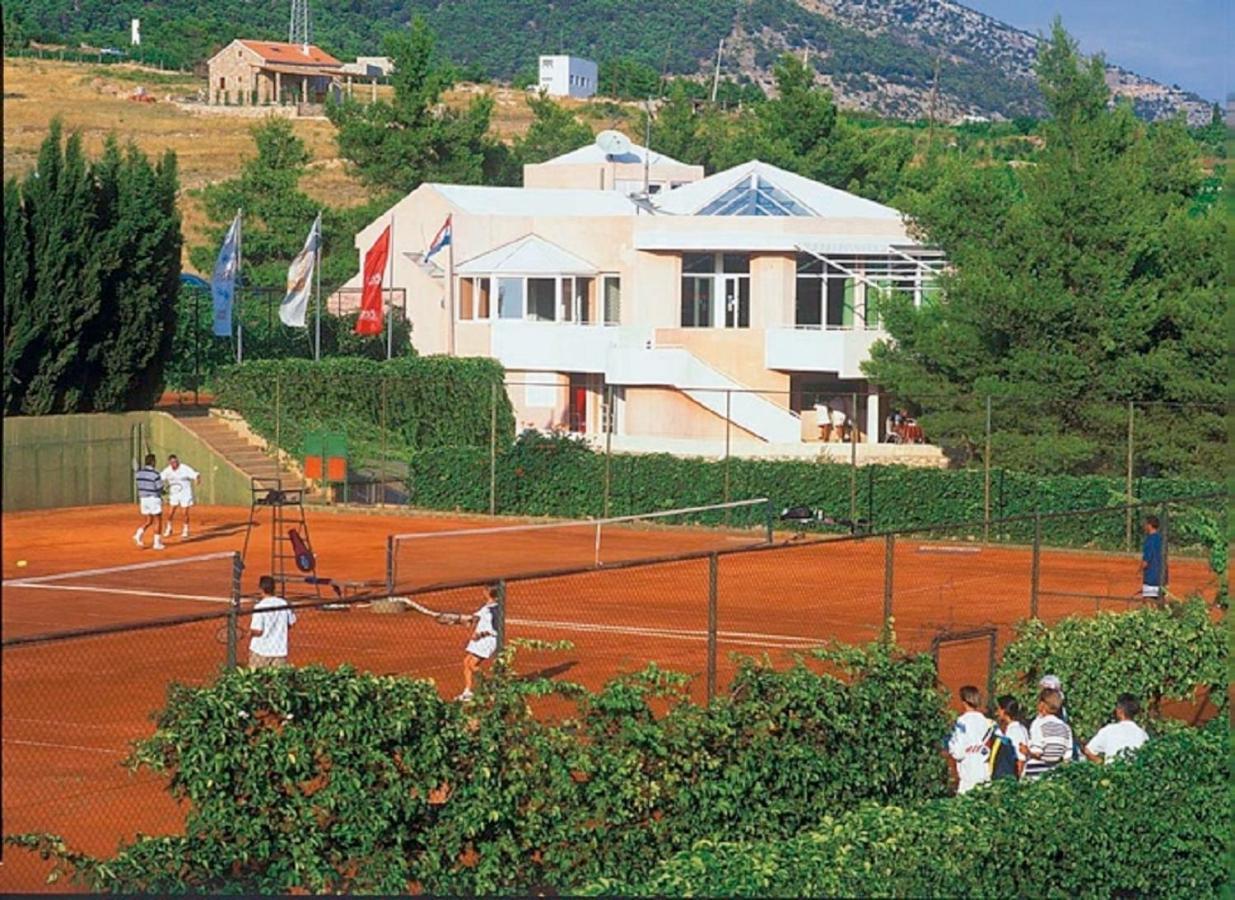 Villa Nera Бол Екстериор снимка