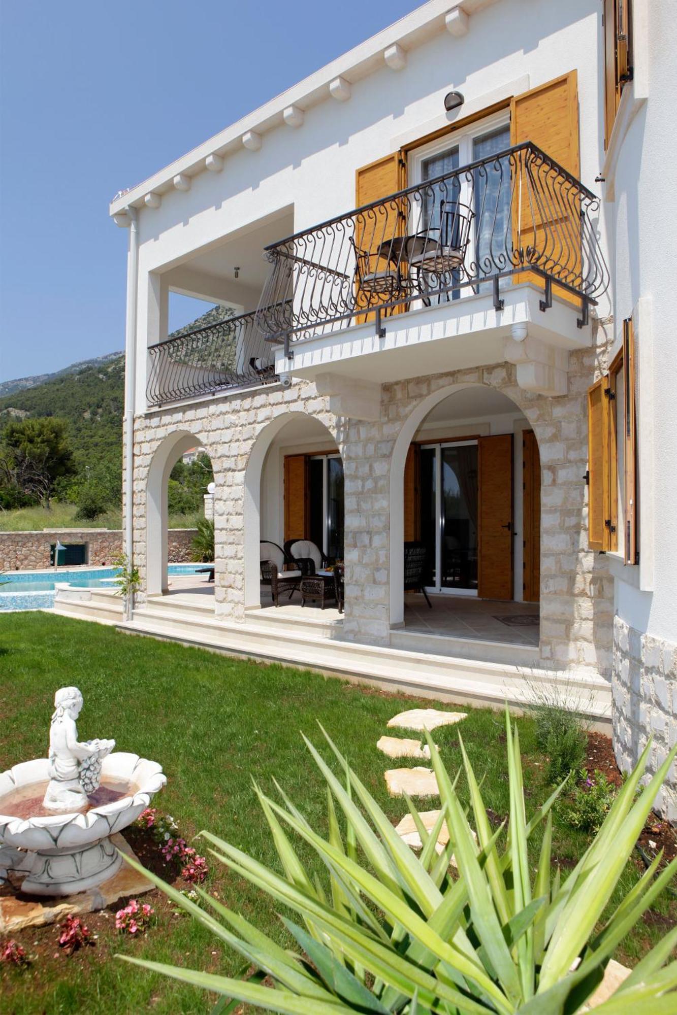 Villa Nera Бол Екстериор снимка