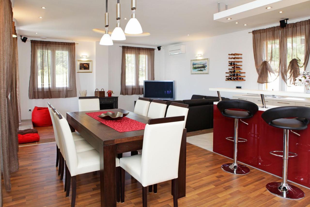 Villa Nera Бол Екстериор снимка
