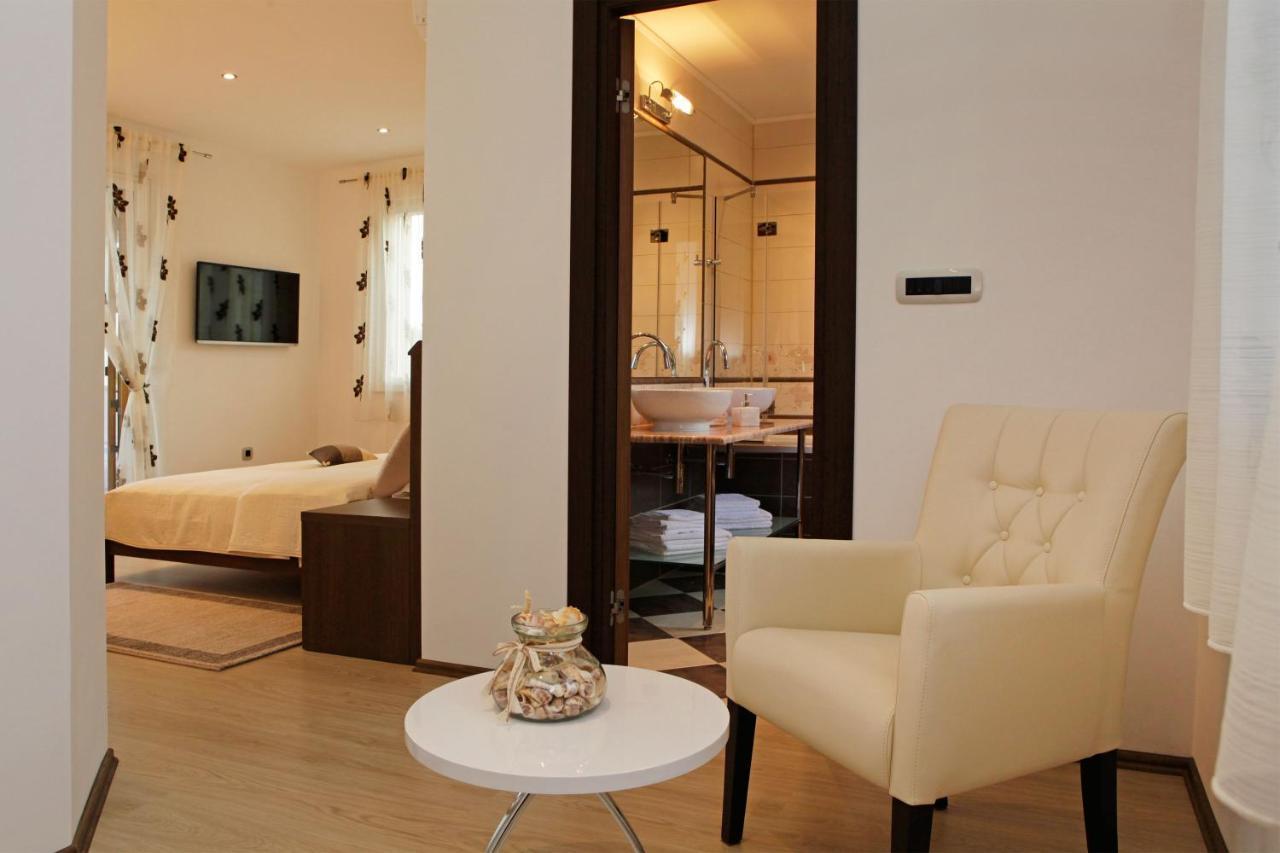 Villa Nera Бол Екстериор снимка